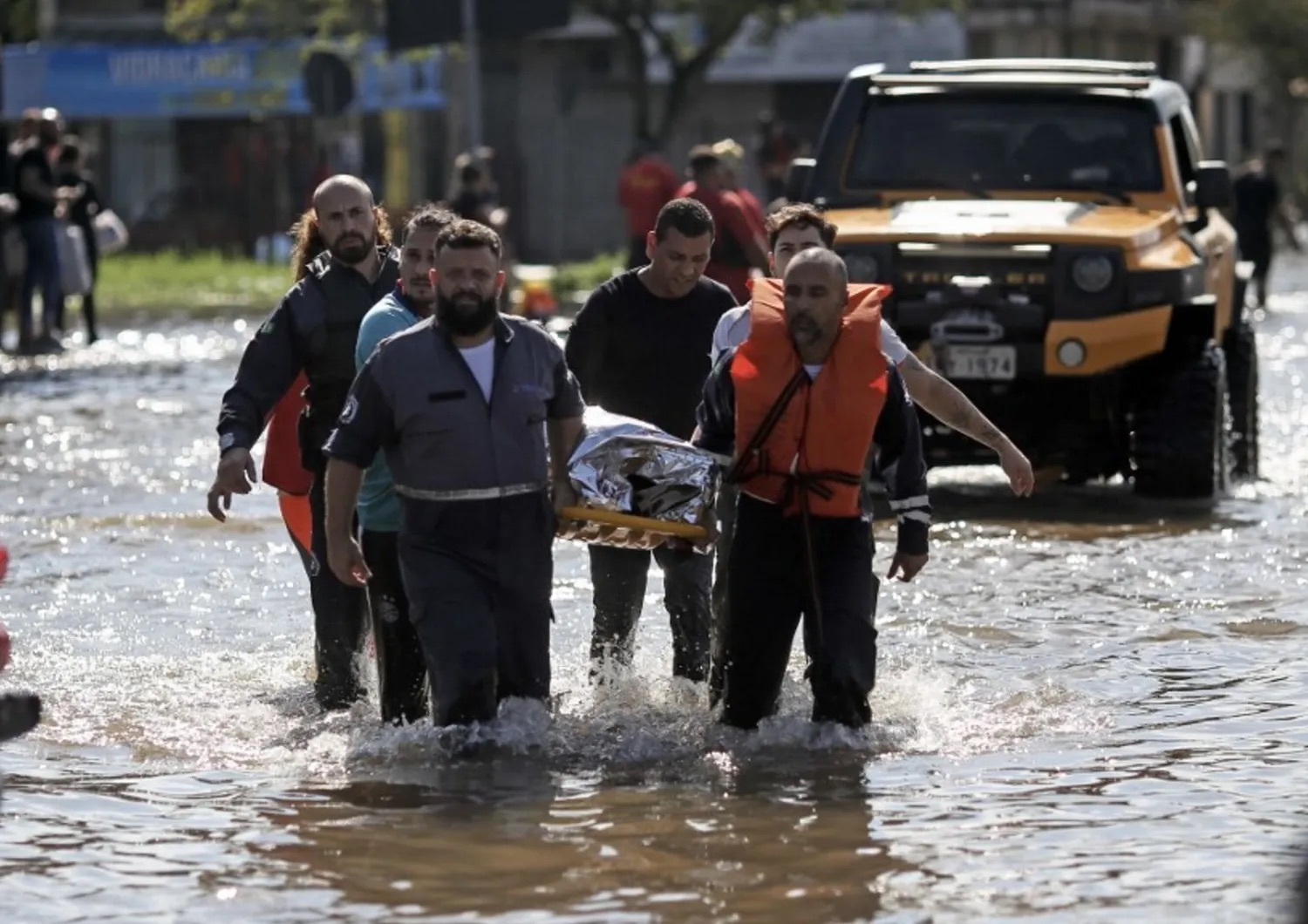 Tragedia delle alluvioni in Brasile: 78 morti e 115mila sfollati